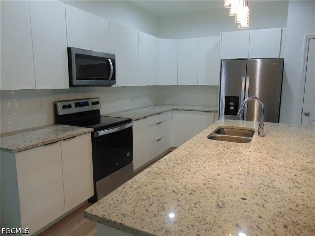 9020 E Castle Cir - Photo 6 of 24
