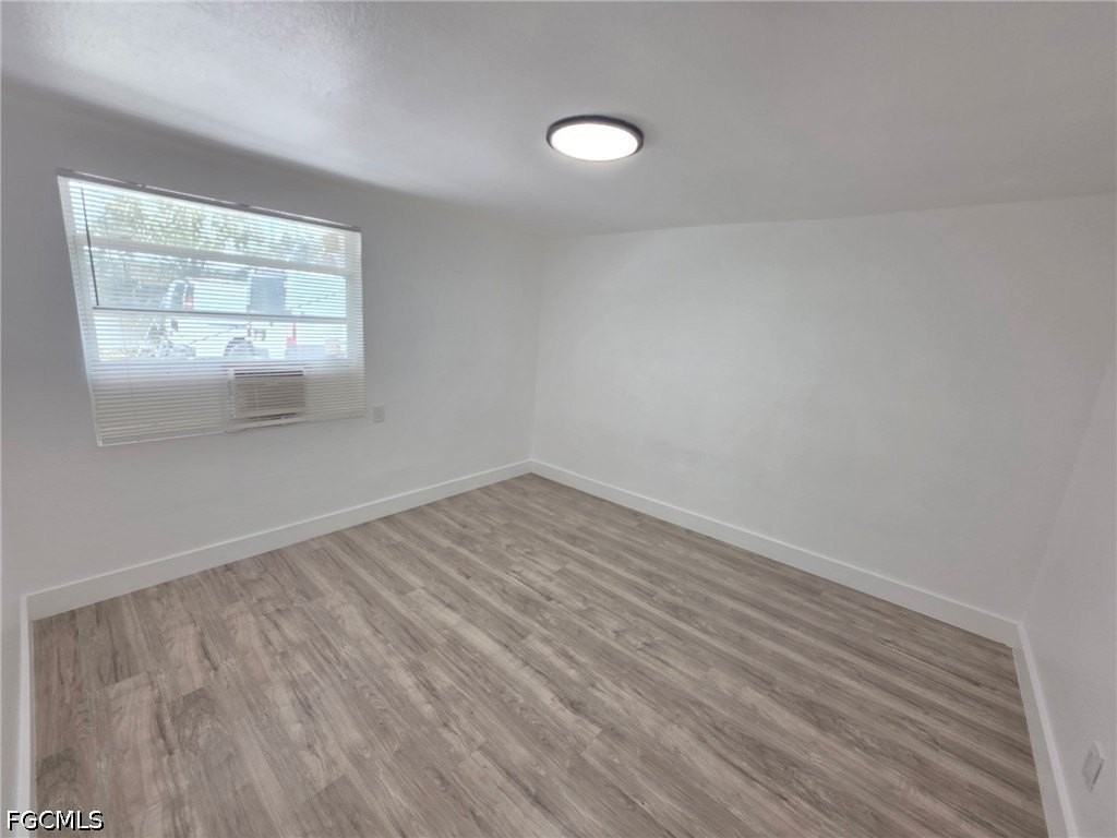 420 Fairfax Dr #1 - Photo 3 of 8