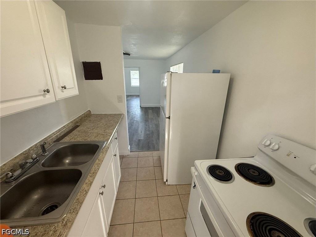 3049 2nd St #4 - Photo 2 of 9
