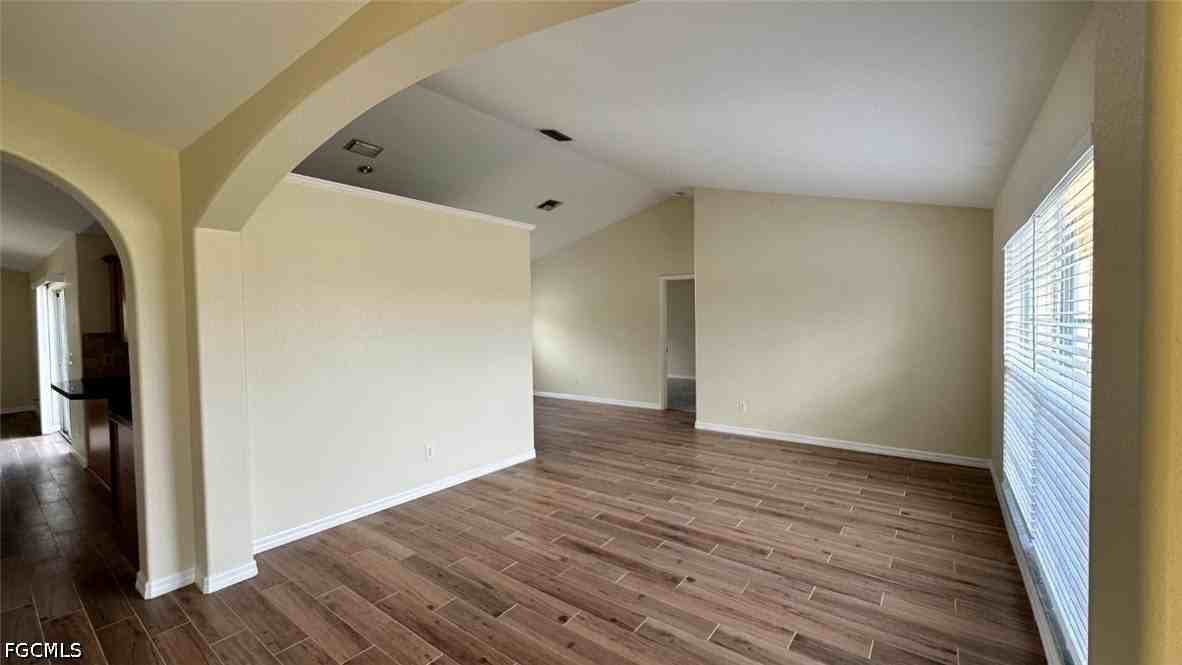 1512 Se 2nd Ave - Photo 3 of 28