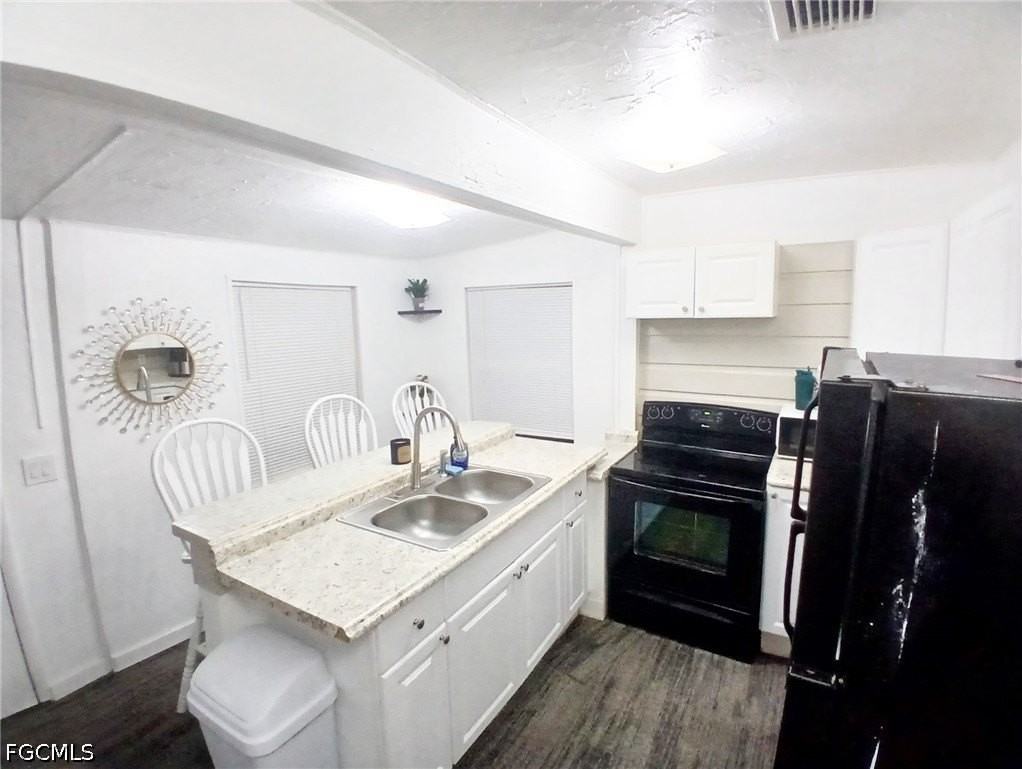 47 Cypress St - Photo 2 of 9