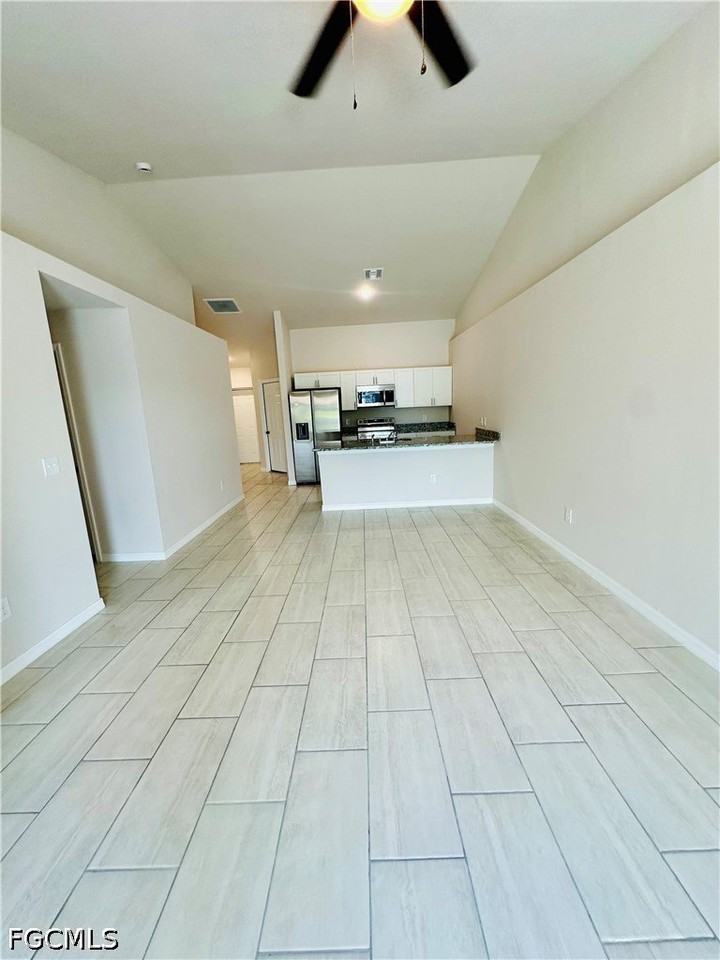 4412 Skyline Blvd - Photo 2 of 12