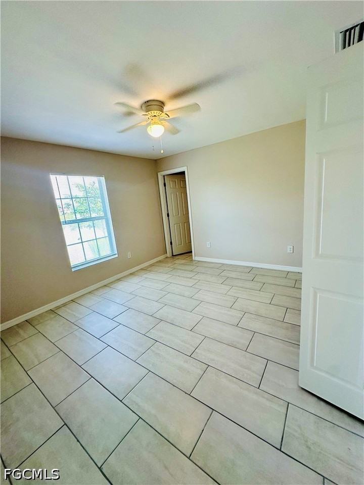 4412 Skyline Blvd - Photo 3 of 12