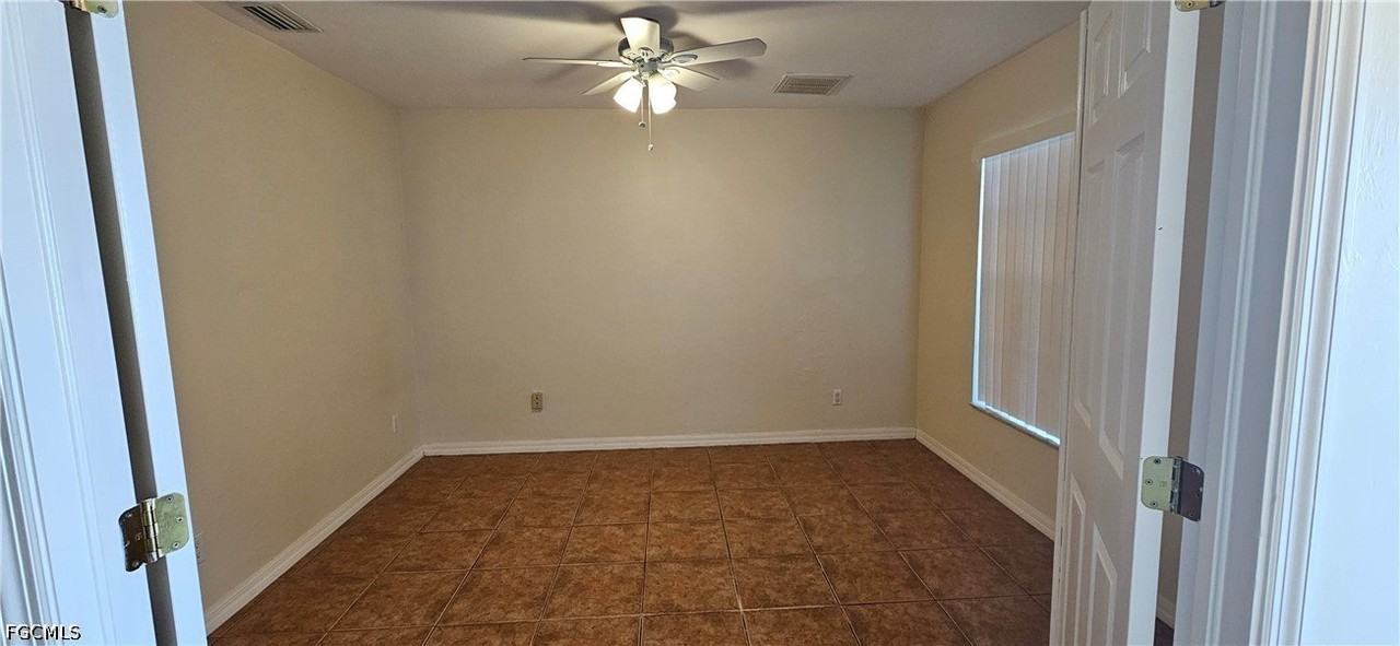 3007 Sw Santa Barbara Pl - Photo 3 of 17