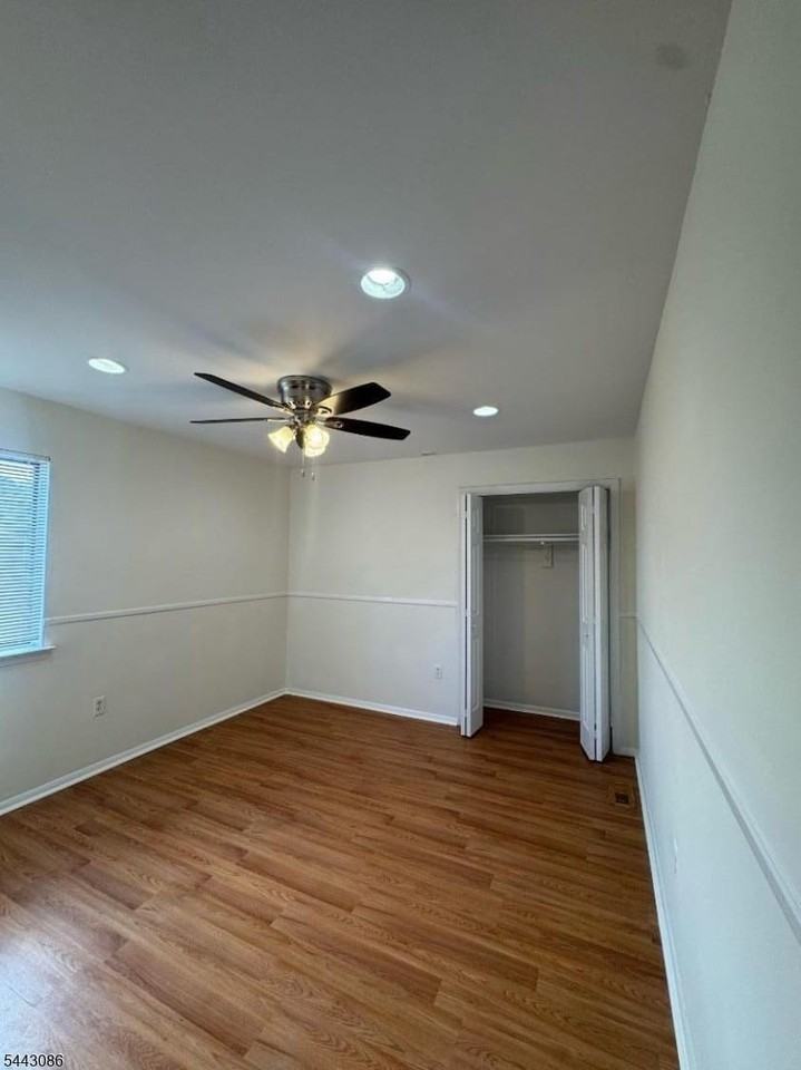 82 Sycamore Ct - Photo 7 of 17