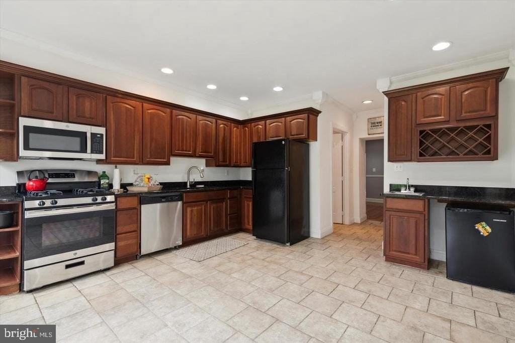 116 Dawson St - Photo 4 of 14