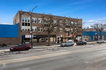 6235-43 N Western Ave - Photo 3 of 50