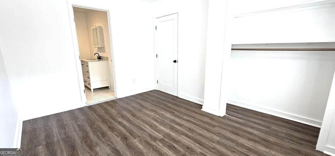 3230 W Shadowlawn Ave Ne - Photo 4 of 10