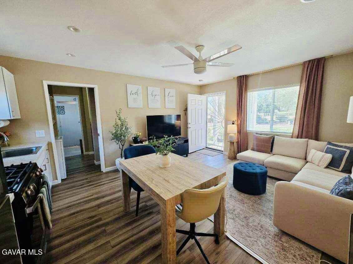 42847 48th St W - Photo 5 of 11