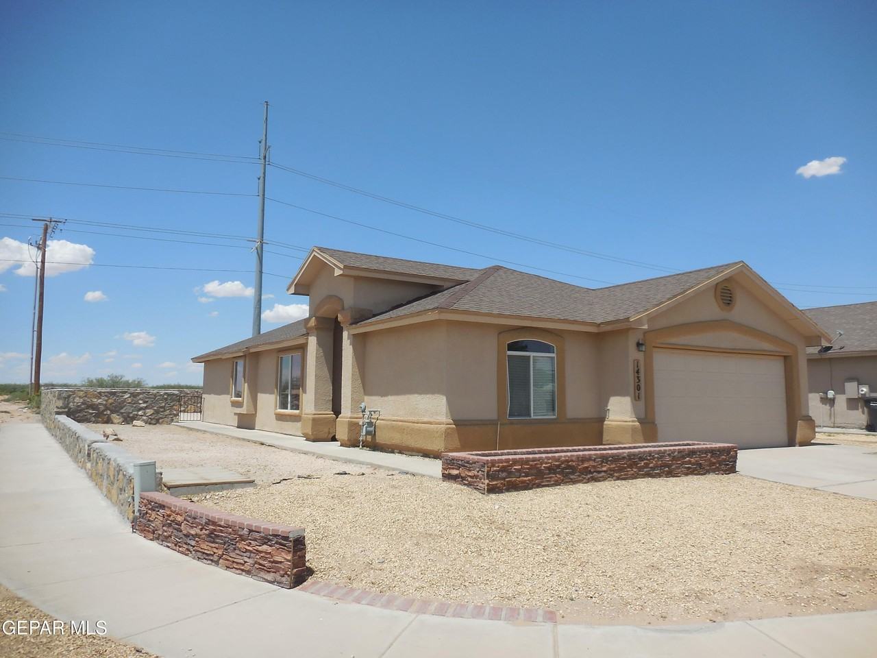14301 Desert Orchid Dr - Photo 3 of 37