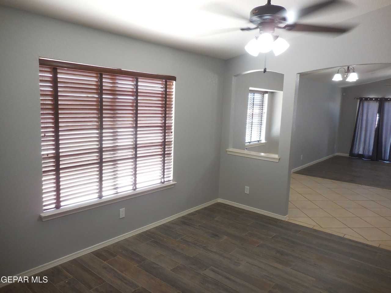 14301 Desert Orchid Dr - Photo 5 of 37