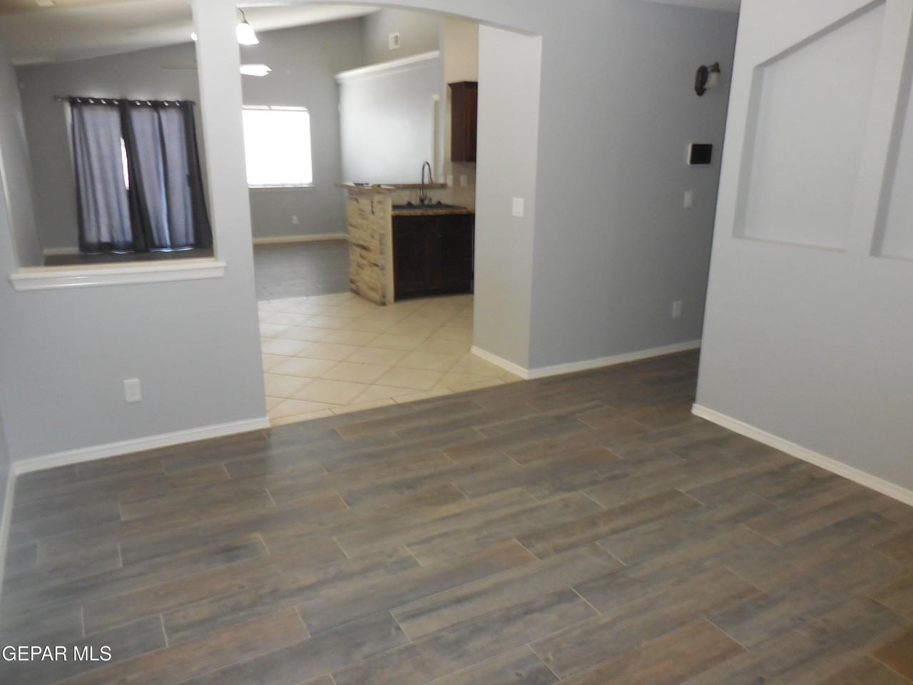 14301 Desert Orchid Dr - Photo 7 of 37