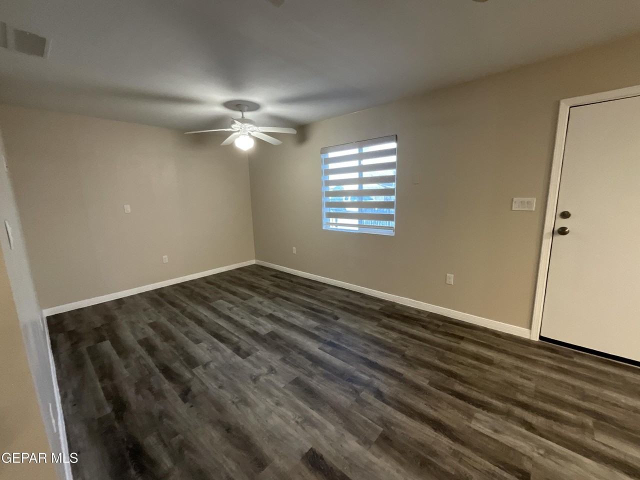 2133 Happer St #A - Photo 5 of 20