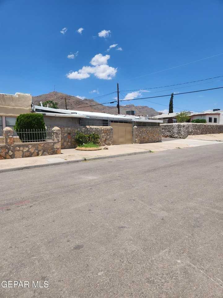 3031 Louisville Ave #B - Photo 2 of 6