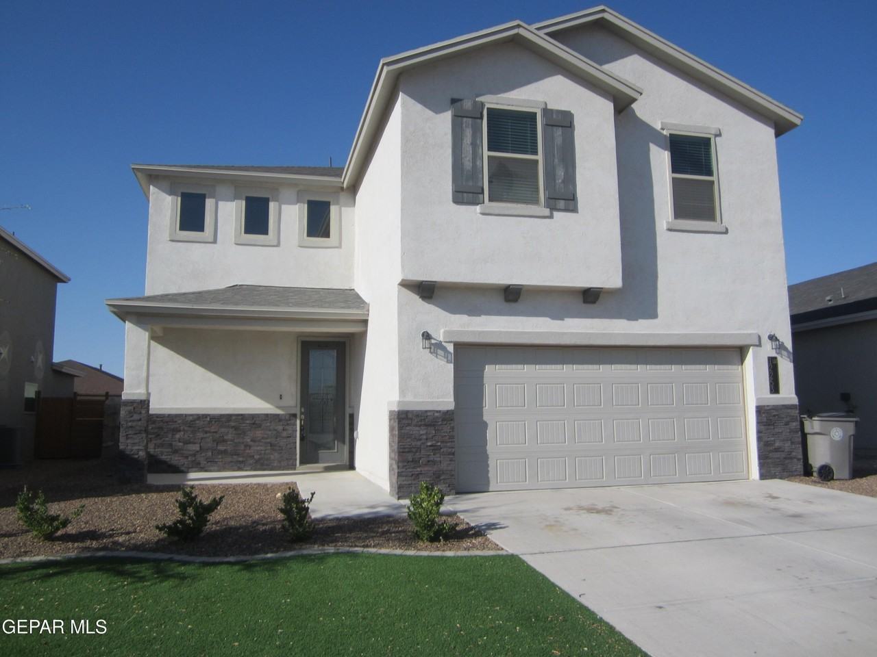 12253 Desert Cliff Ct - Photo 3 of 50