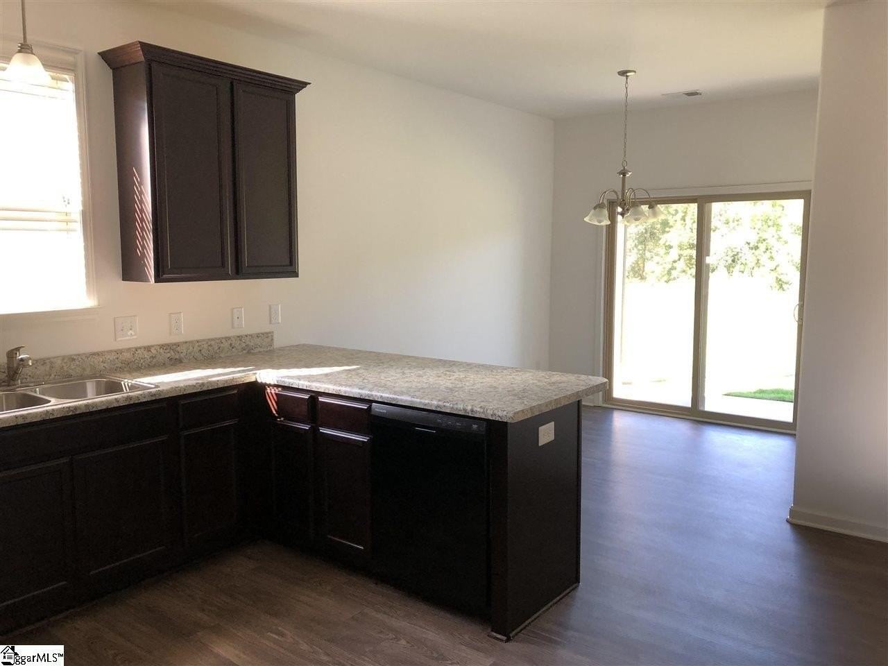 214 Everard Ln - Photo 3 of 6