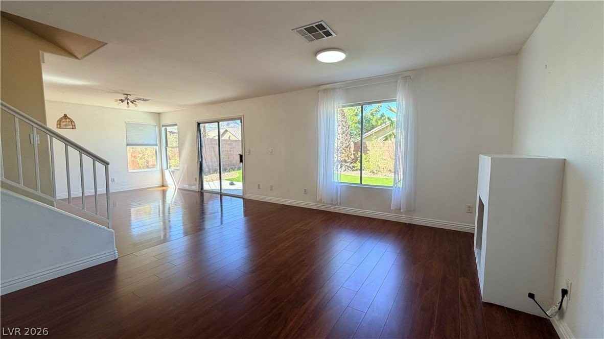 11173 Vivid Ave - Photo 6 of 28