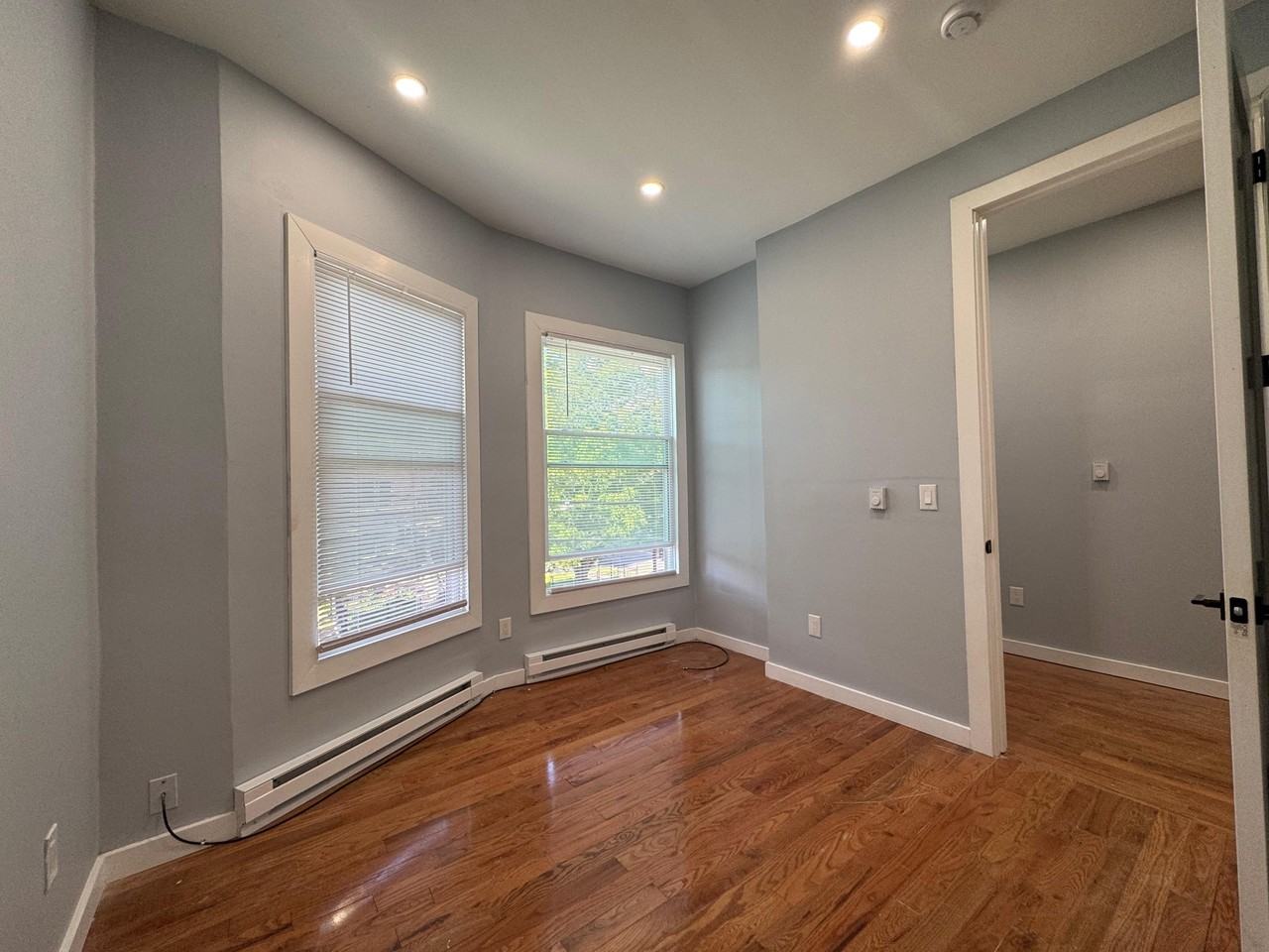 280 Winthrop Avenue - Photo 5 of 11