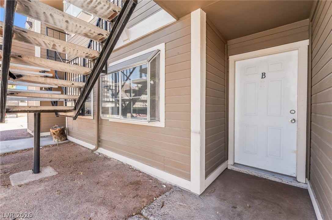 2722 Alicialynn Way #B - Photo 3 of 18