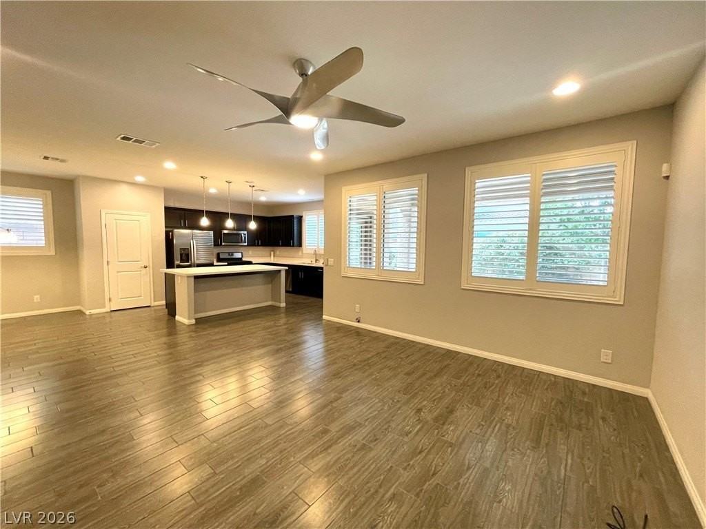9702 Canyon Landing Ave - Photo 7 of 50