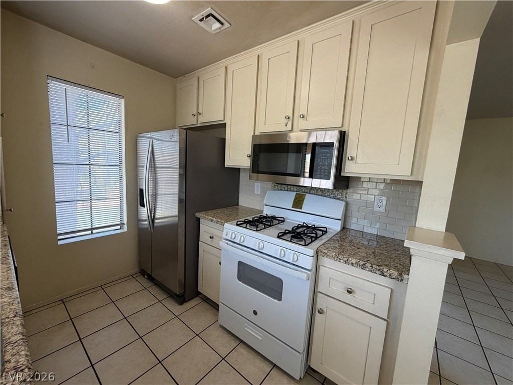 4848 Nara Vista Way #201 - Photo 6 of 18