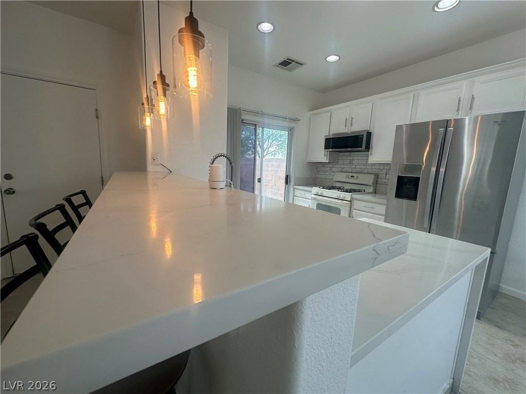 4135 Sparrow Rock St - Photo 3 of 12