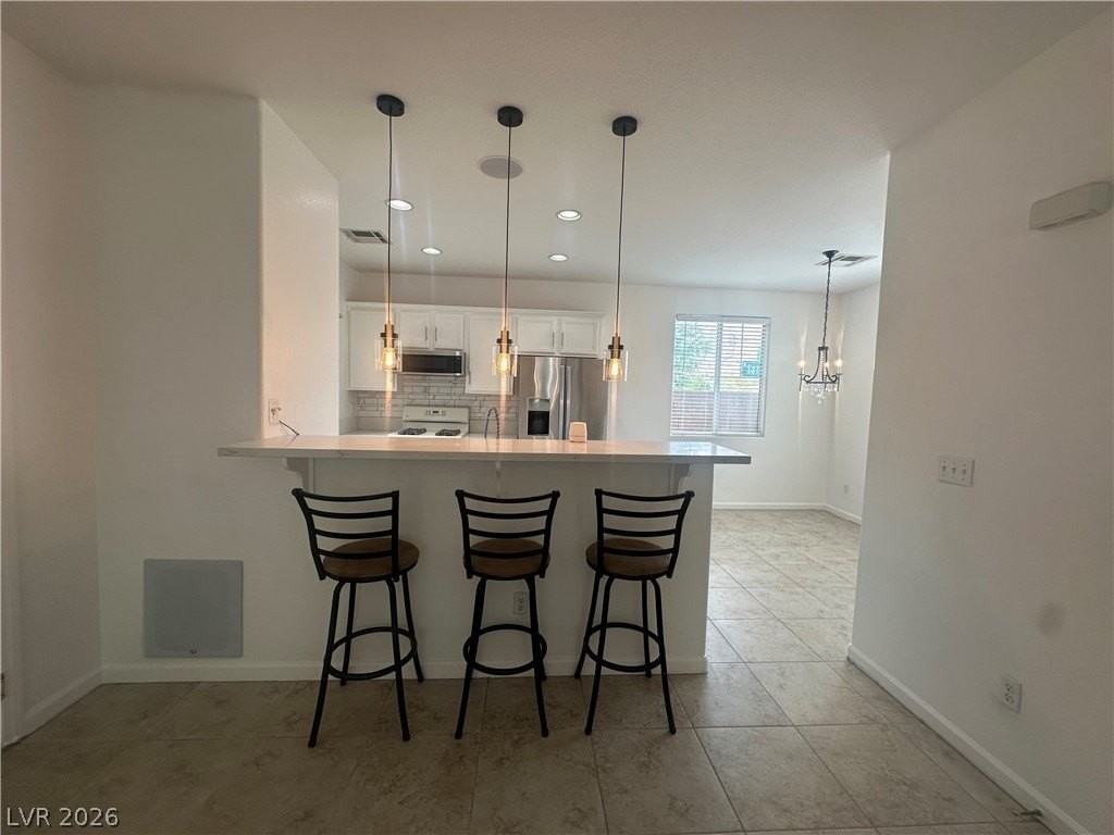 4135 Sparrow Rock St - Photo 4 of 12