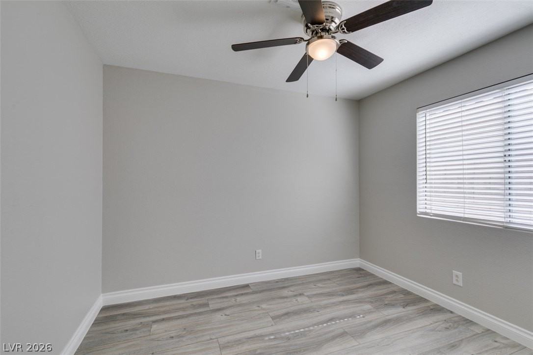 8292 Palmada Dr - Photo 3 of 39