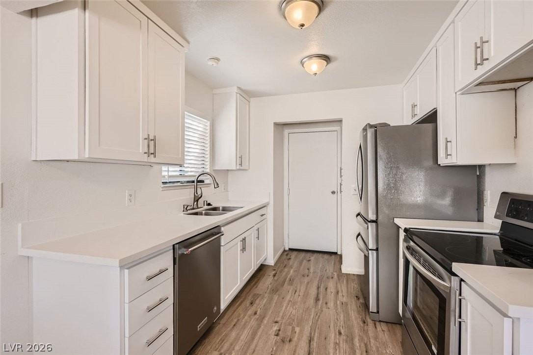 2422 La Luna Dr - Photo 2 of 11