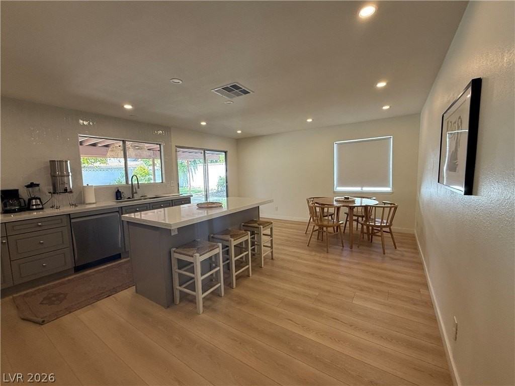 3611 Rosewood St - Photo 3 of 31