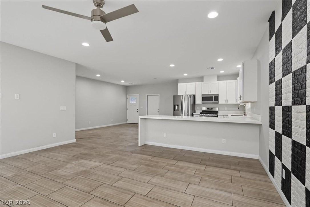 4966 Andover Dr - Photo 4 of 19