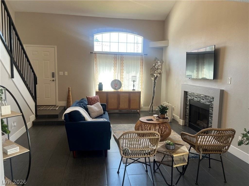 8476 Sewards Bluff Ave - Photo 3 of 17