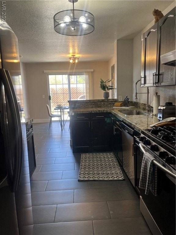 8476 Sewards Bluff Ave - Photo 4 of 17