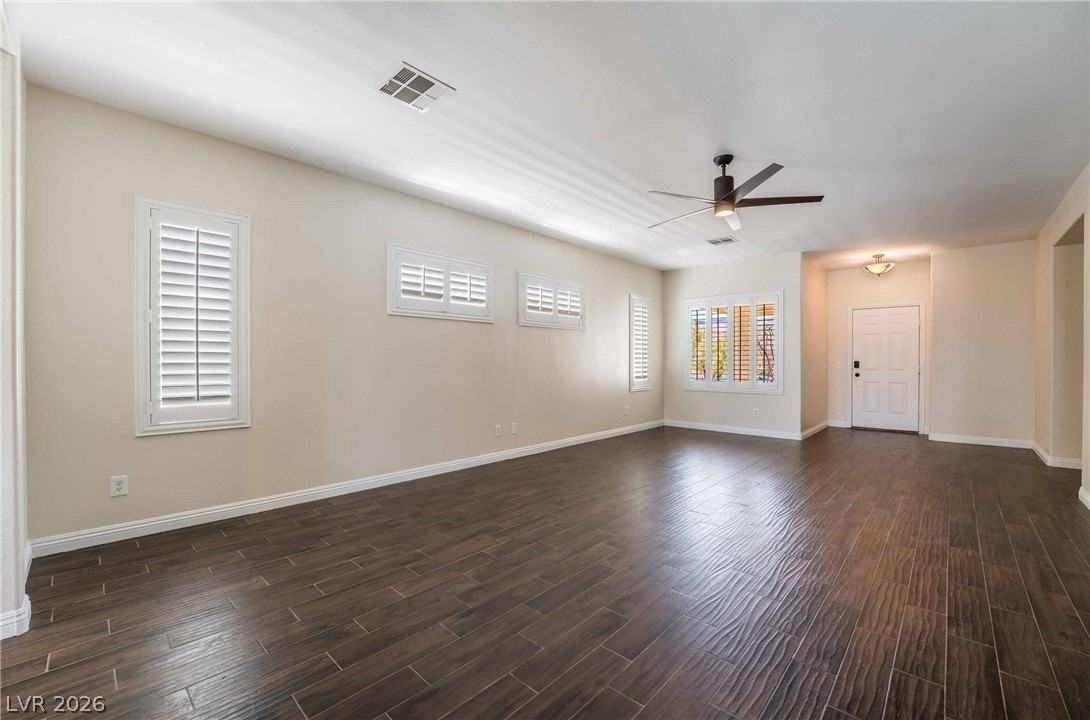 3230 Orange Sun St - Photo 4 of 22