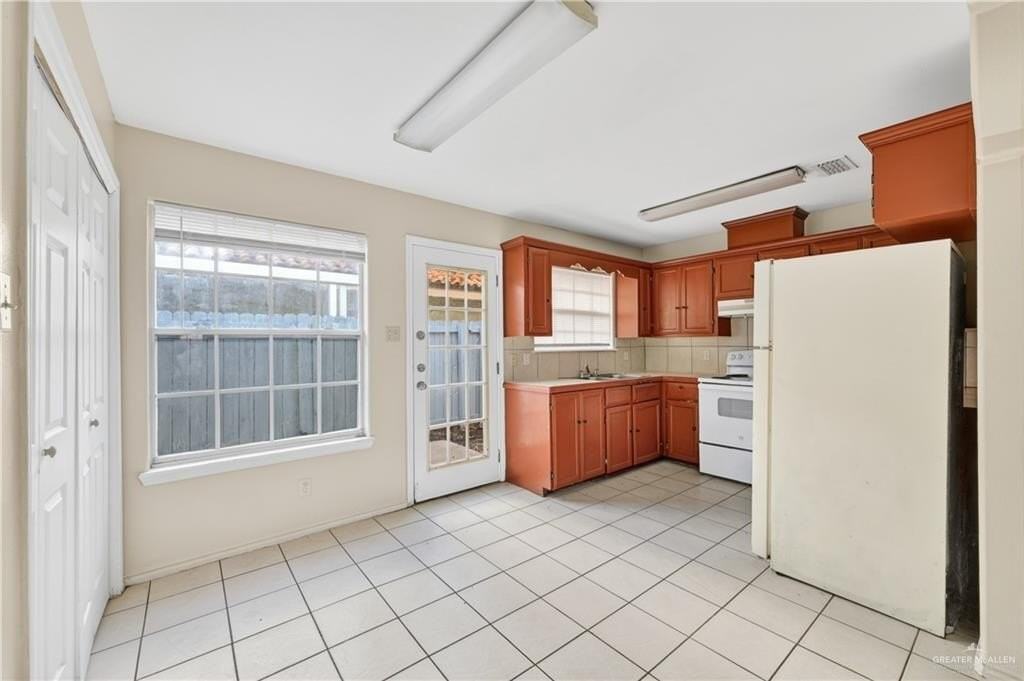 2505 Redbud Ave #A - Photo 6 of 18