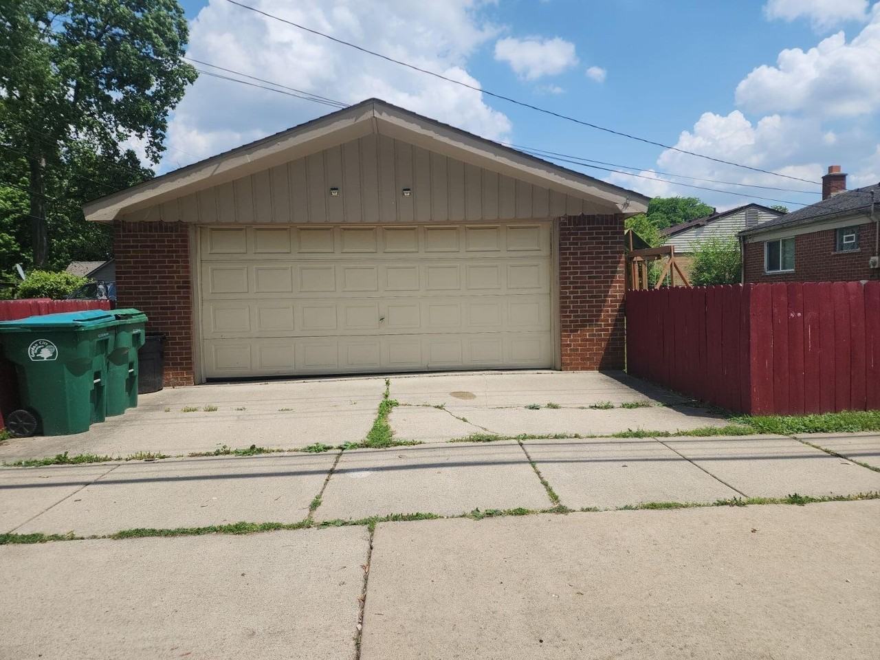 29868 Brown Ct - Photo 2 of 10