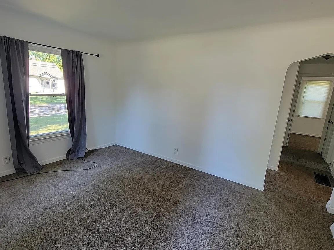 26548 Eton Ave - Photo 6 of 17