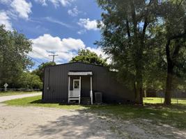 featured image of 410 W Benton St