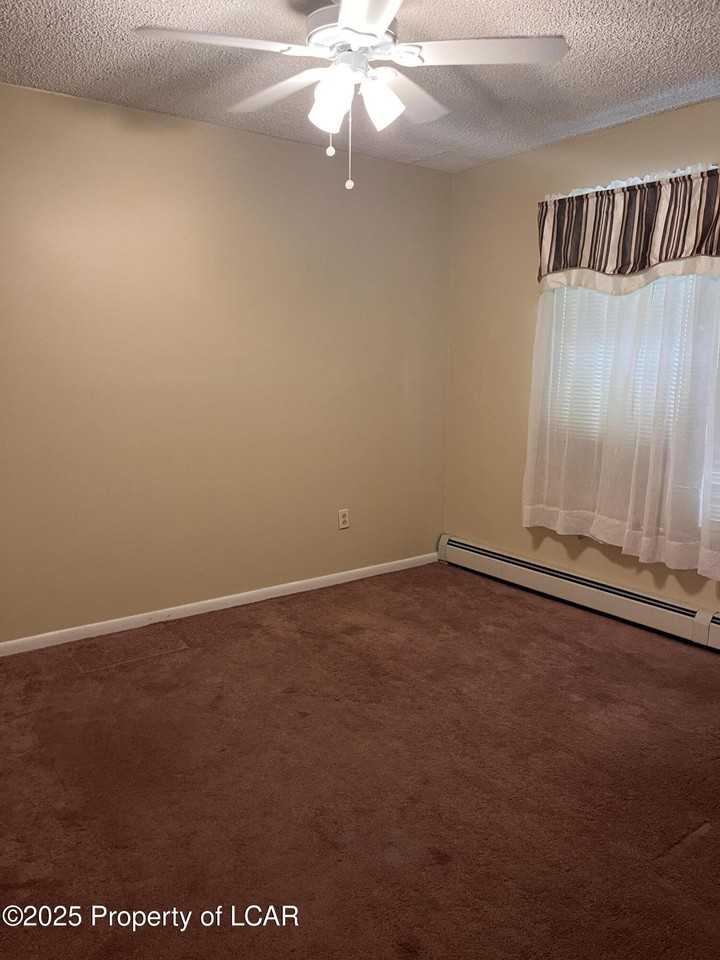86 Maffett St #1stFL - Photo 7 of 10