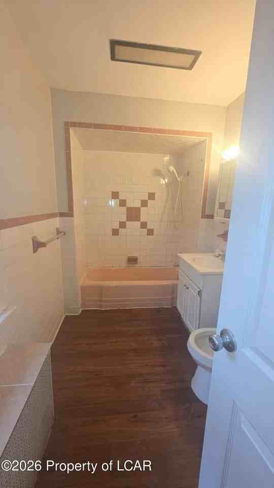 117 E Green St #2 - Photo 7 of 14
