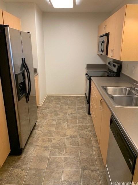 95-967 Ukuwai St #3704 - Photo 3 of 6