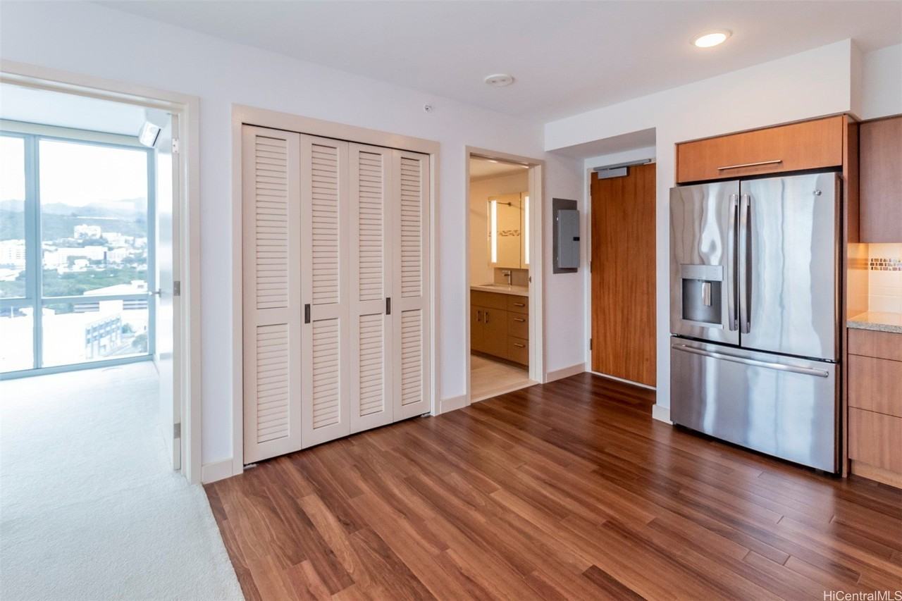 555 South St #1811 - Photo 4 of 23