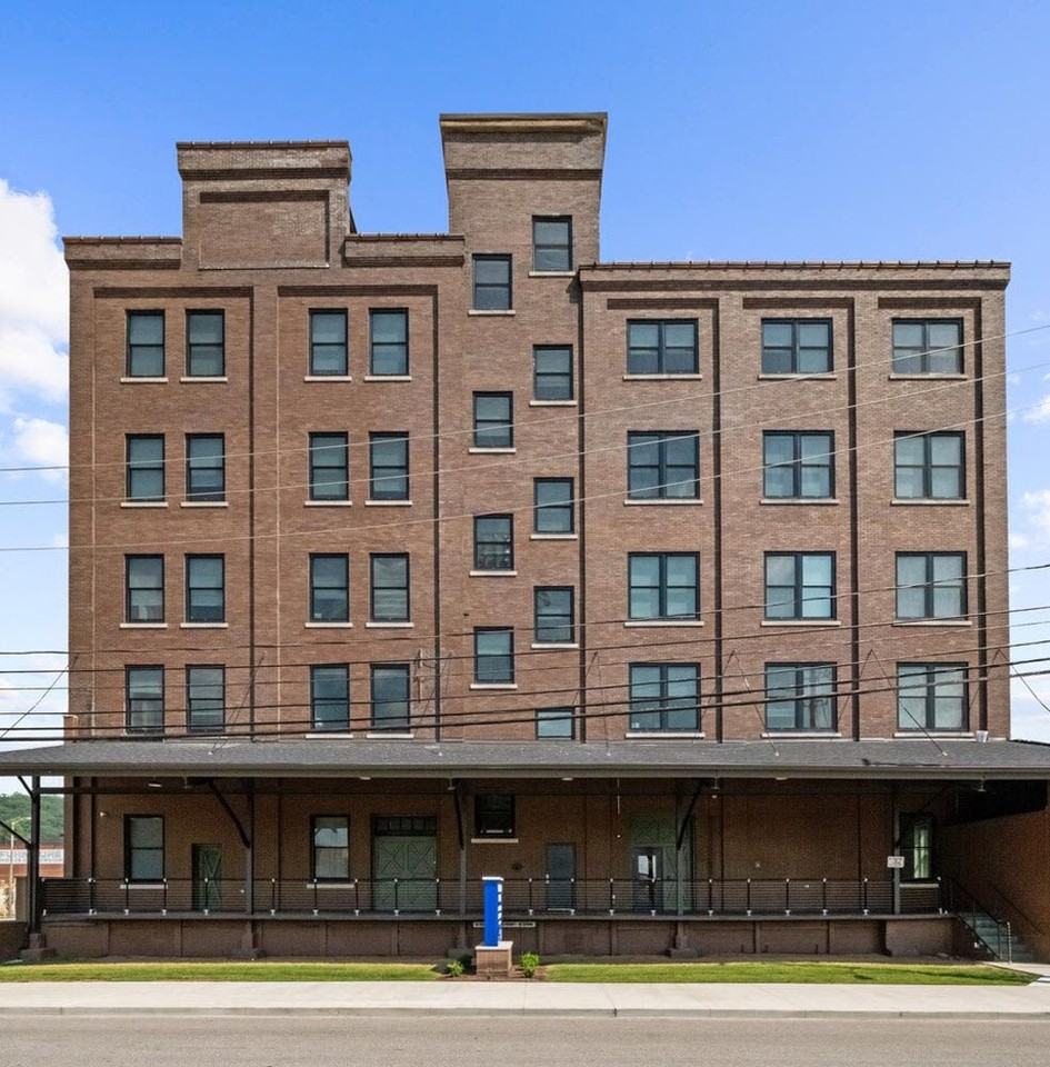 Charmco Lofts - Photo 6 of 29