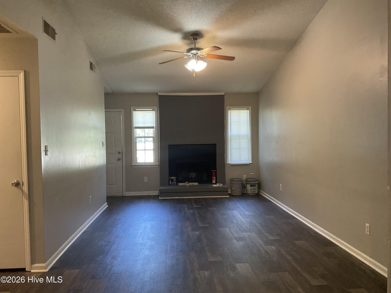 311 Cedar Creek Dr - Photo 2 of 7