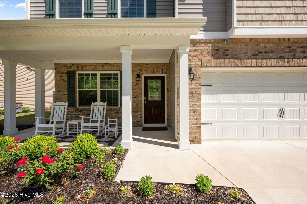 1009 Chiles Dr - Photo 4 of 46