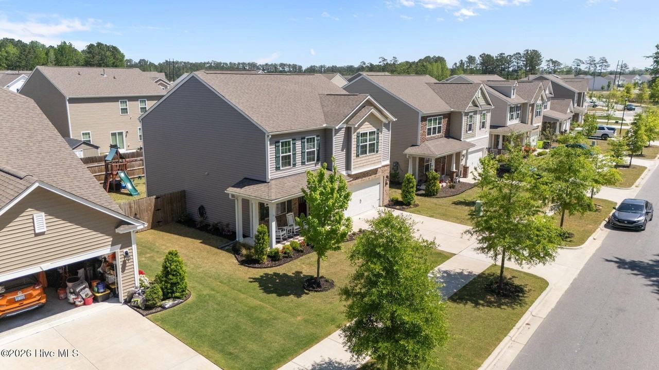 1009 Chiles Dr - Photo 6 of 46