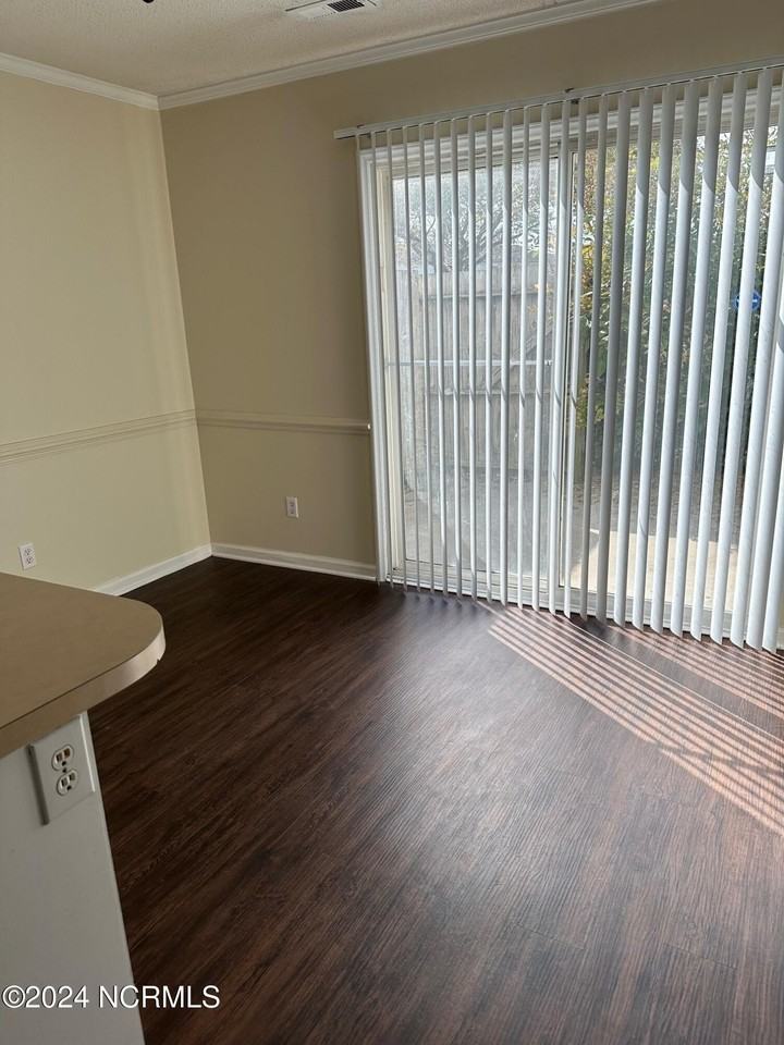 3935 Sterling Pointe Dr #TTT1 - Photo 5 of 13