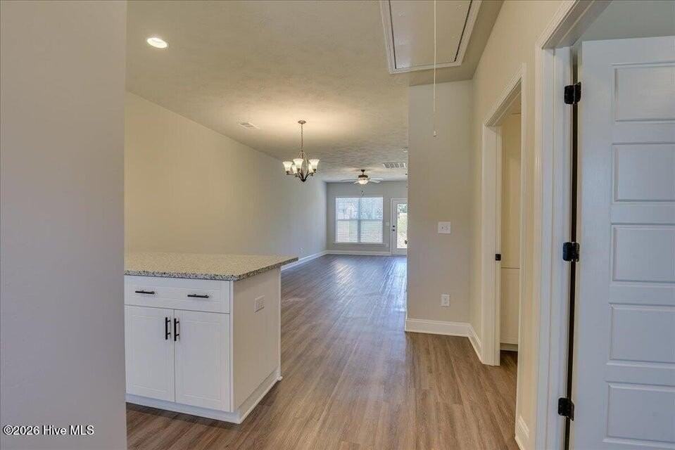 544 Hardy Pt - Photo 3 of 18