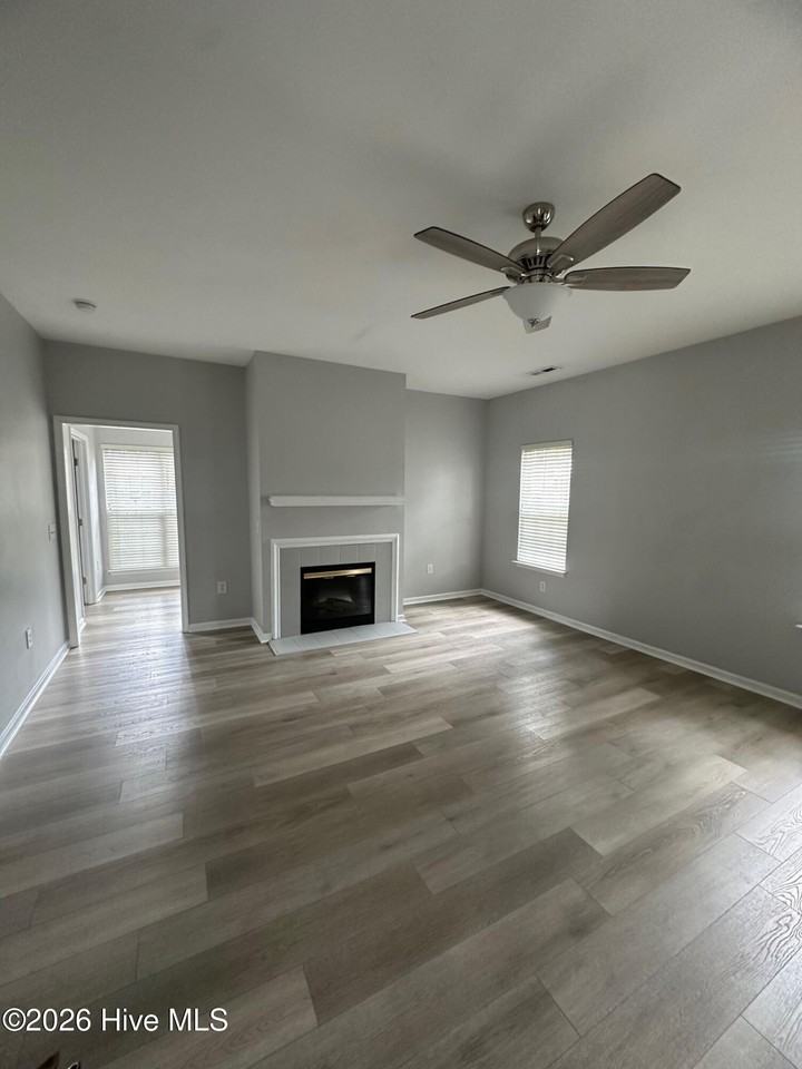 2225 Locksley Woods Dr #D - Photo 4 of 12