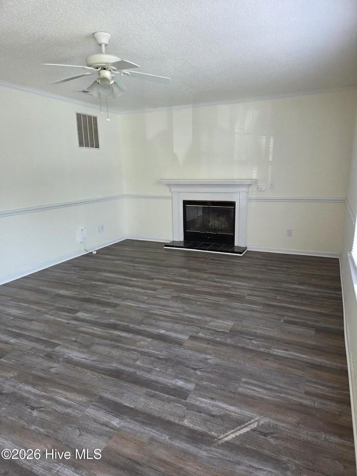 2902 Cedar Creek Rd #A - Photo 2 of 12